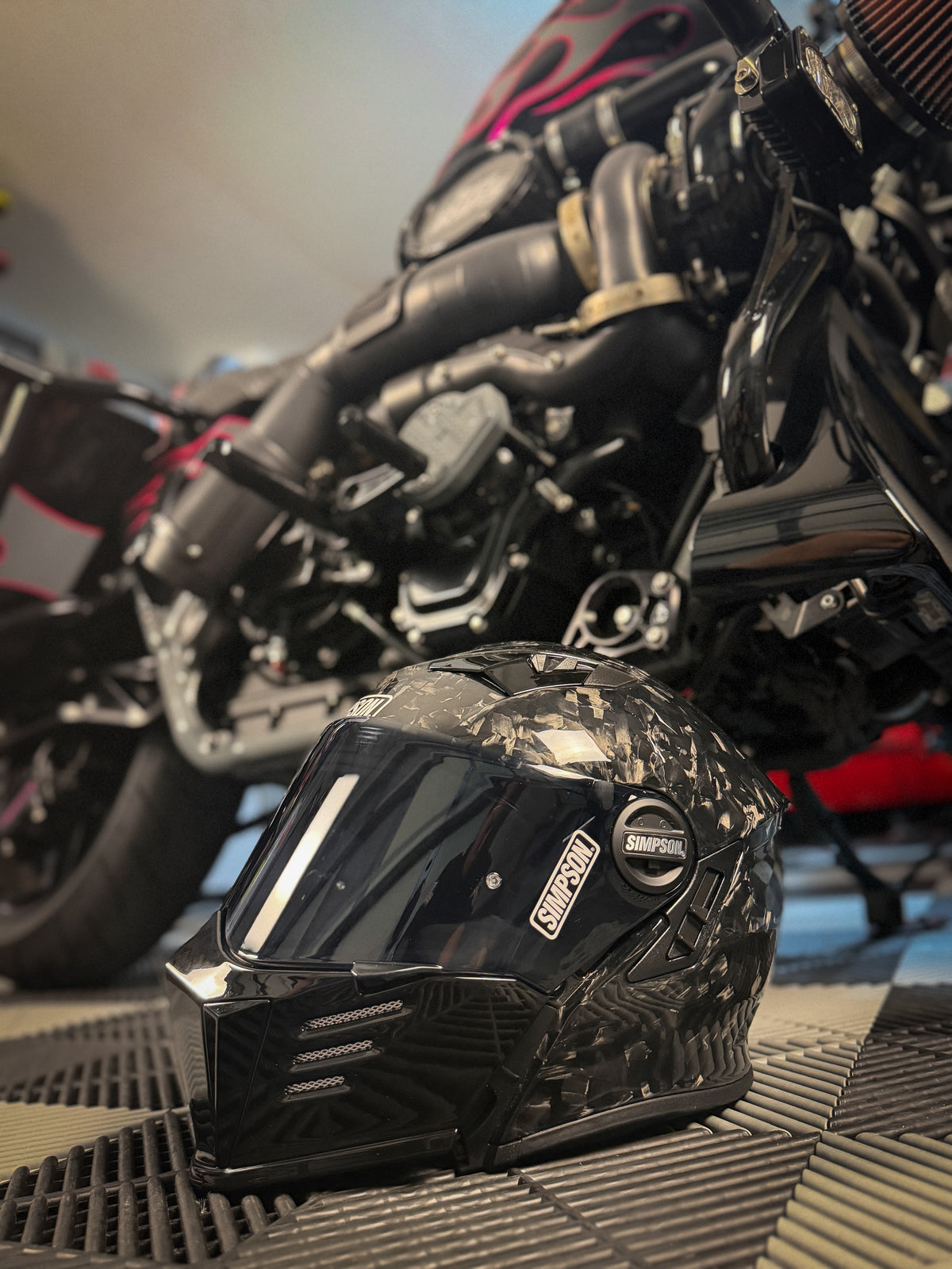 Mod Bandit Helmet - Forged Carbon Fiber - Rips Unfiltered